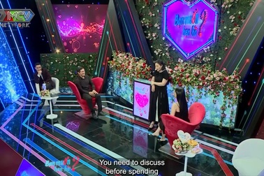 Vừa gặp, bà chủ xinh đẹp muốn nam kỹ sư nhún nhường một chuyện