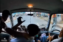 Xác định được 2 người liên quan vụ đánh tới tấp tài xế ở Bình Phước