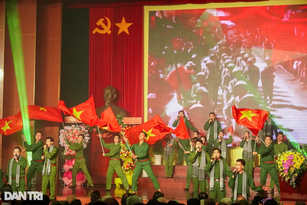Ông Nguyễn Trọng Nghĩa: Bến Tre là cái nôi của phong trào Đồng khởi - 2 Ông Nguyễn Trọng Nghĩa: Bến Tre là cái nôi của phong trào Đồng khởi - 2