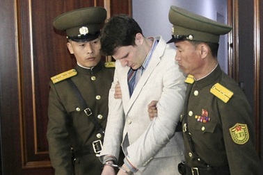 Triều Tiên kết án du khách Mỹ 15 năm tù khổ sai