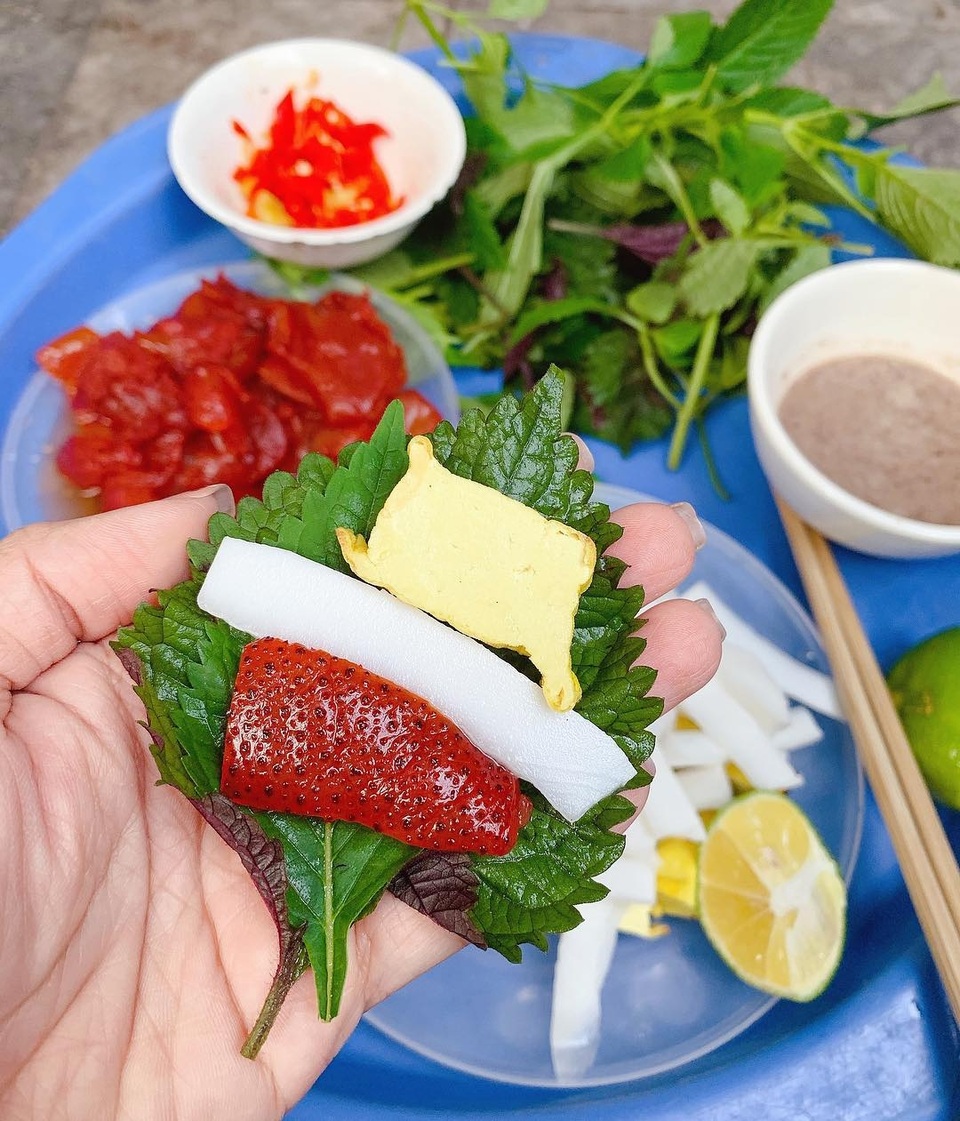 Độc lạ món sứa hạ hỏa, được ví là sashimi phiên bản Việt - 4 Độc lạ món sứa hạ hỏa, được ví là sashimi phiên bản Việt - 4