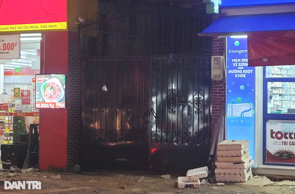 Vụ cháy làm 32 người chết ở Bình Dương: Bắt chủ quán karaoke An Phú - 2 Vụ cháy làm 32 người chết ở Bình Dương: Bắt chủ quán karaoke An Phú - 2