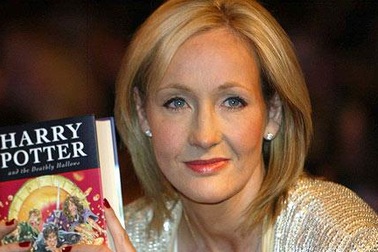 “Mẹ đẻ” Harry Porter không còn là tỷ phú