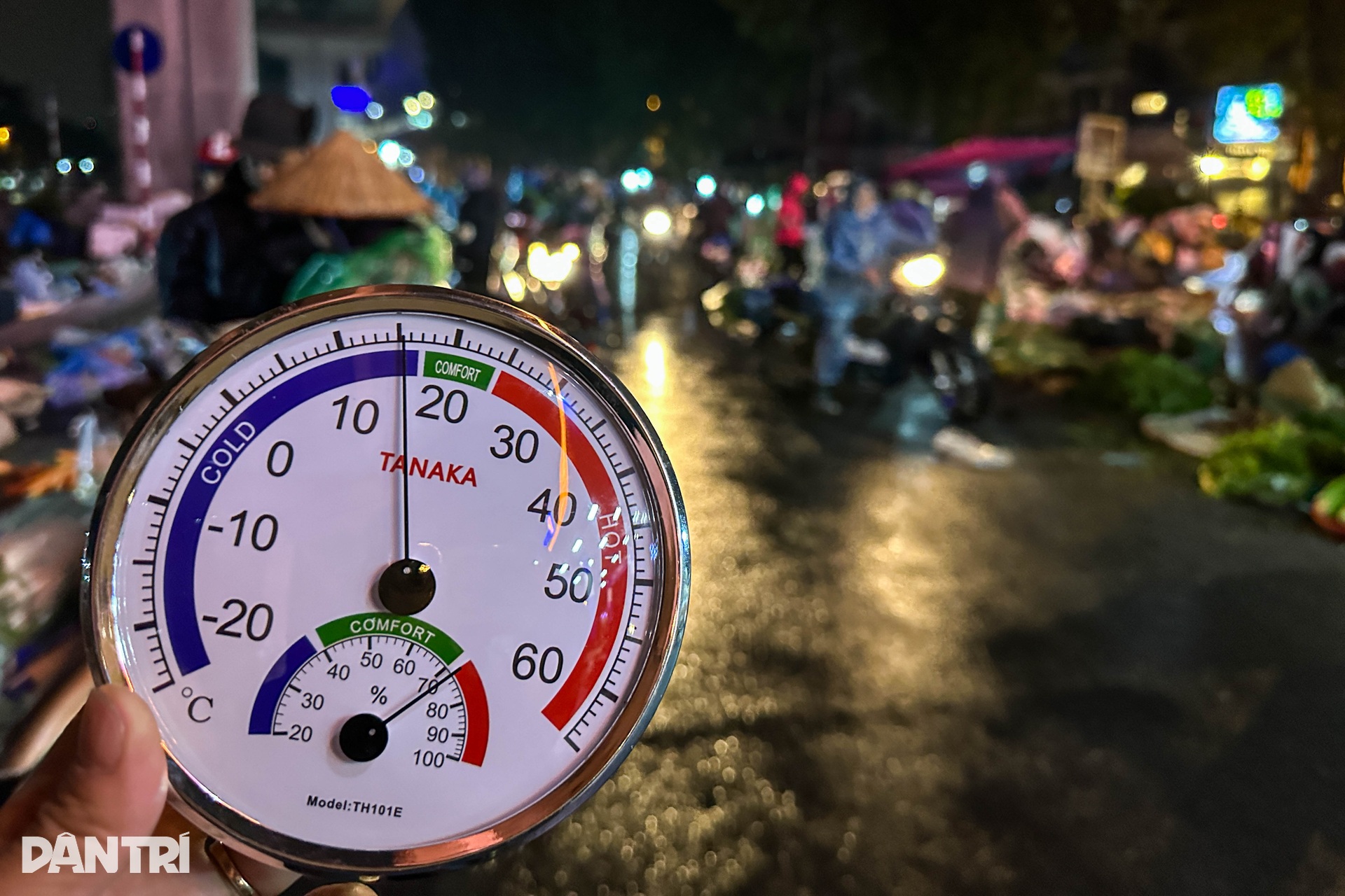 Chợ đầu mối rau củ ở Hà Nội ngày giáp Tết mưa lạnh thấu xương - 5 Chợ đầu mối rau củ ở Hà Nội ngày giáp Tết mưa lạnh thấu xương - 5
