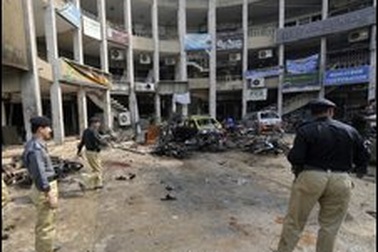 Lại nổ lớn rung chuyển Pakistan, 30 người thiệt mạng