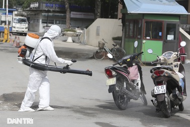 Hà Nội: Bệnh viện E được tiếp tế bằng cách nào để đảm bảo an toàn?