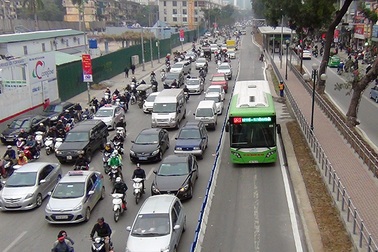 “Xe buýt nhanh không phải là món đồ trang sức trong đô thị”