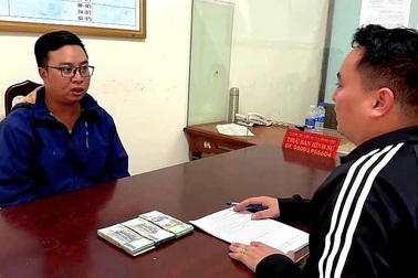 Nợ nần, kẻ gian đập kính nhà dân lẻn vào trộm cắp