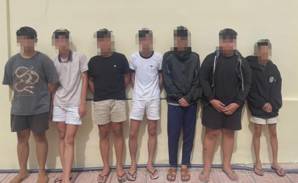 Nhóm thanh thiếu niên bắt giữ người, ép ký giấy vay nợ ở Đồng Nai - 1 Nhóm thanh thiếu niên bắt giữ người, ép ký giấy vay nợ ở Đồng Nai - 1