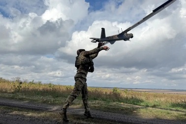 Ukraine - Nga tăng cường UAV săn lùng mục tiêu ngoài "khu vực tiêu diệt"