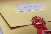 Khám phá bí mật bên trong chiếc phong bì trao giải Oscar