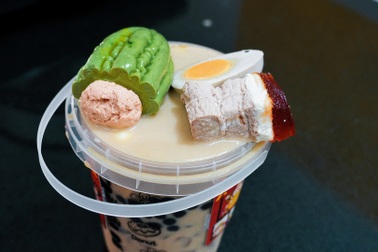 Cho "thịt kho trứng, khổ qua nhồi thịt" vào trà sữa, quán ở TPHCM gây sốt