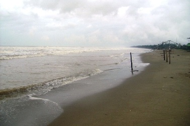 Bão số 3 suy yếu, người dân nhẹ nhõm 