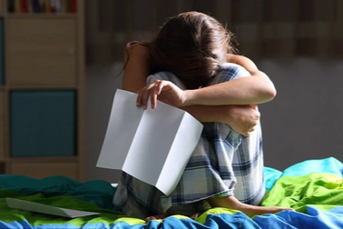 Trầm cảm tuổi teen: "Hãy đối xử vết thương lòng như vết thương ngoài da"