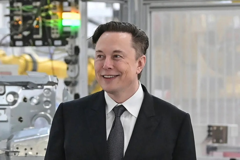 Elon Musk kiếm được hàng tỷ USD nhờ thương vụ với Twitter - 2 Elon Musk kiếm được hàng tỷ USD nhờ thương vụ với Twitter - 2