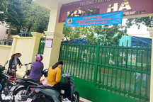 Lớp chính khóa tan từ 15h, không học thêm ai đón được con giờ này?