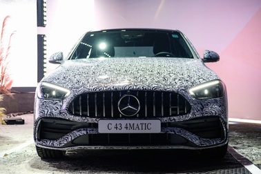 Mercedes-AMG C 43 lắp ráp tại Việt Nam, sedan hiệu suất cao cho "tay chơi"
