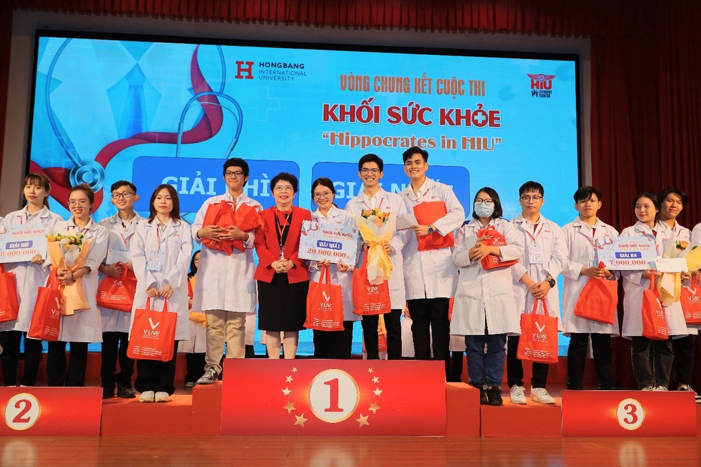 HIU tổ chức sân chơi học thuật về sức khỏe cho sinh viên - 2 HIU tổ chức sân chơi học thuật về sức khỏe cho sinh viên - 2