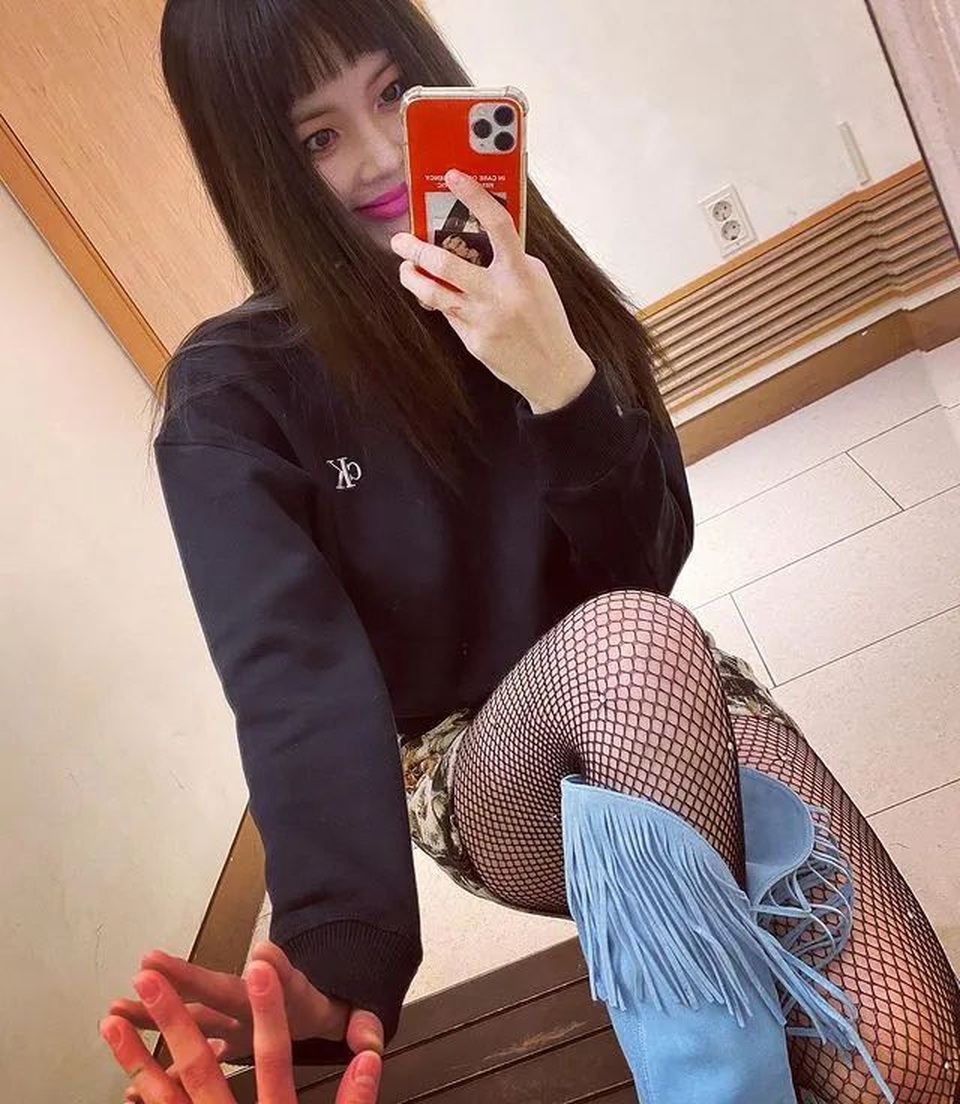 Phong cách nóng bỏng của biểu tượng gợi cảm xứ Hàn HyunA - 9 Phong cách nóng bỏng của biểu tượng gợi cảm xứ Hàn HyunA - 9