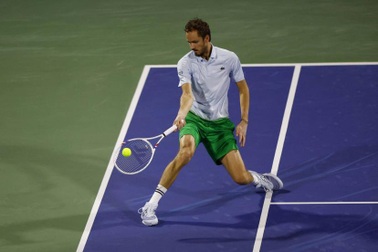 Medvedev khởi đầu thuận lợi, Rublev bị loại sớm ở Dubai Open 2025