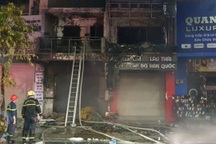 Cháy 2 căn nhà, một người tử vong, 4 người bị thương
