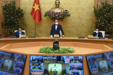 Thủ tướng: Ngay hôm nay phải có nghị quyết đối tượng ưu tiên tiêm vắc xin