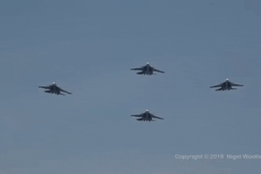 Màn nhào lộn mãn nhãn của “hổ mang chúa” Su-30 Nga
