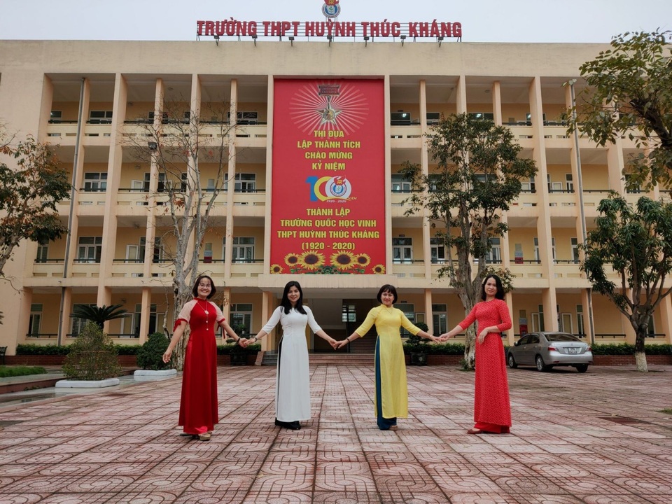Áo dài học đường - Dấu ấn khó phai trong “Tuần lễ Áo dài” - 13 Áo dài học đường - Dấu ấn khó phai trong “Tuần lễ Áo dài” - 13