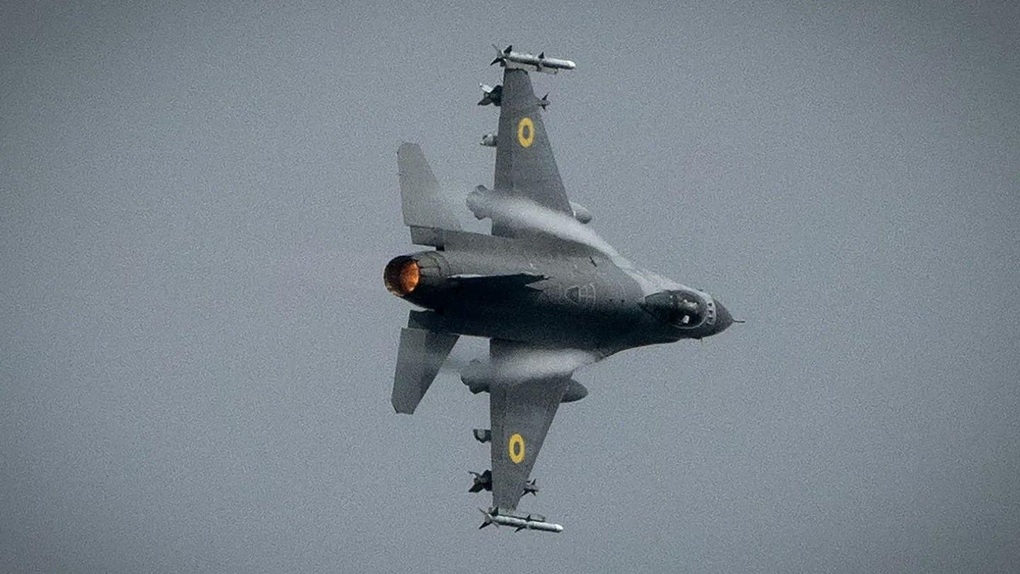 Mỹ đưa sát thủ vô hình lên tiêm kích F-16 phương Tây cấp cho Ukraine - 1 Mỹ đưa sát thủ vô hình lên tiêm kích F-16 phương Tây cấp cho Ukraine - 1