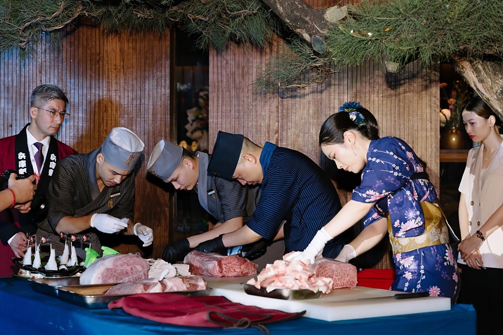 Lễ hội bò Kobe Tinh hoa vùng bản địa tại Việt Nam - 4 Lễ hội bò Kobe Tinh hoa vùng bản địa tại Việt Nam - 4