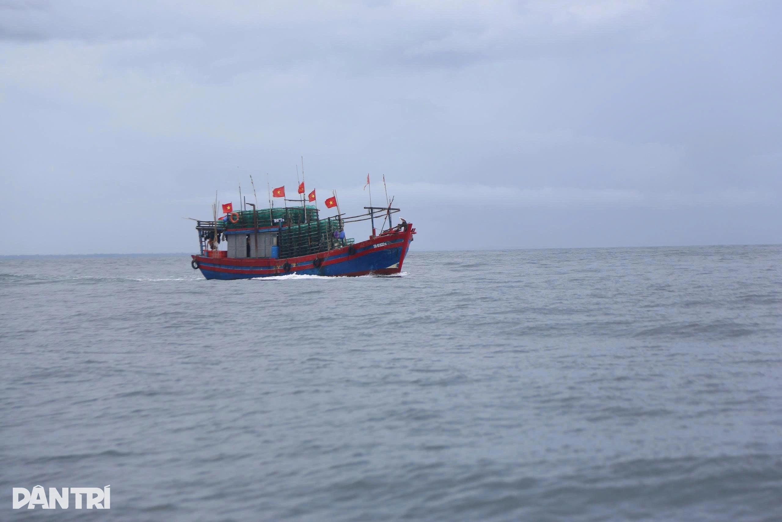 Các tỉnh, thành miền Trung “lên dây cót” ứng phó bão số 5 - 3