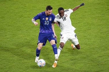 Messi và Di Maria lập công, Argentina thắng đậm UAE