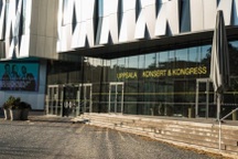 Thiệt mạng vì bị người rơi từ tầng 7 xuống đè trúng ở Thụy Điển