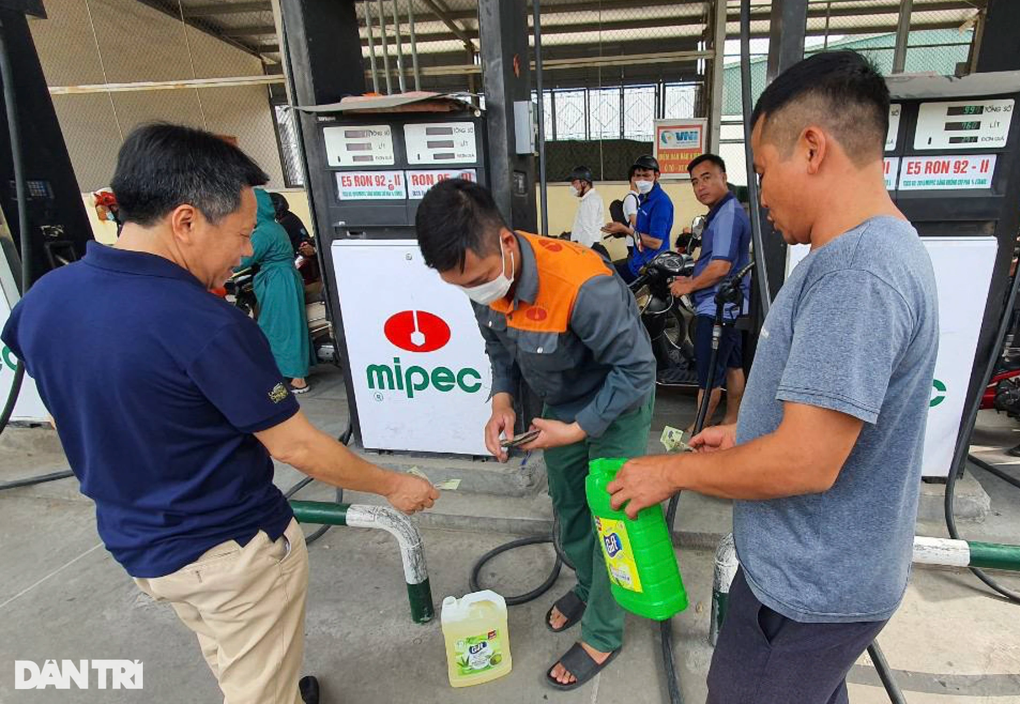 Bộ trưởng Công Thương: Nguồn cung xăng dầu không thiếu - 2 Bộ trưởng Công Thương: Nguồn cung xăng dầu không thiếu - 2