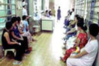 Đại nạn... “cò” bệnh viện