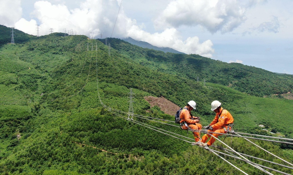 Đường dây 500kV Bắc - Nam mở đầu cho hiện đại hóa hệ thống truyền tải quốc gia - 3 Đường dây 500kV Bắc - Nam mở đầu cho hiện đại hóa hệ thống truyền tải quốc gia - 3
