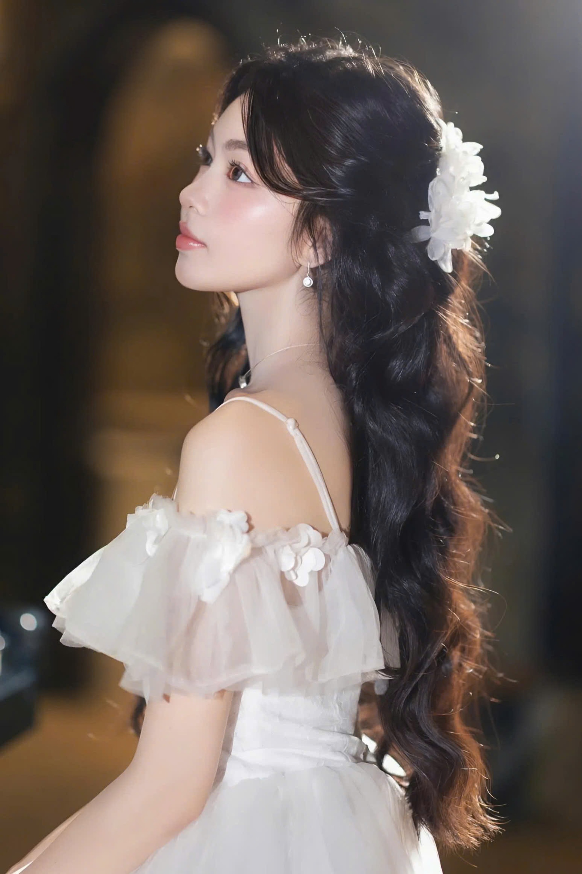 Phong cách tiểu thư nhà giàu của Lọ Lem - con gái diễn viên Quyền Linh - 4