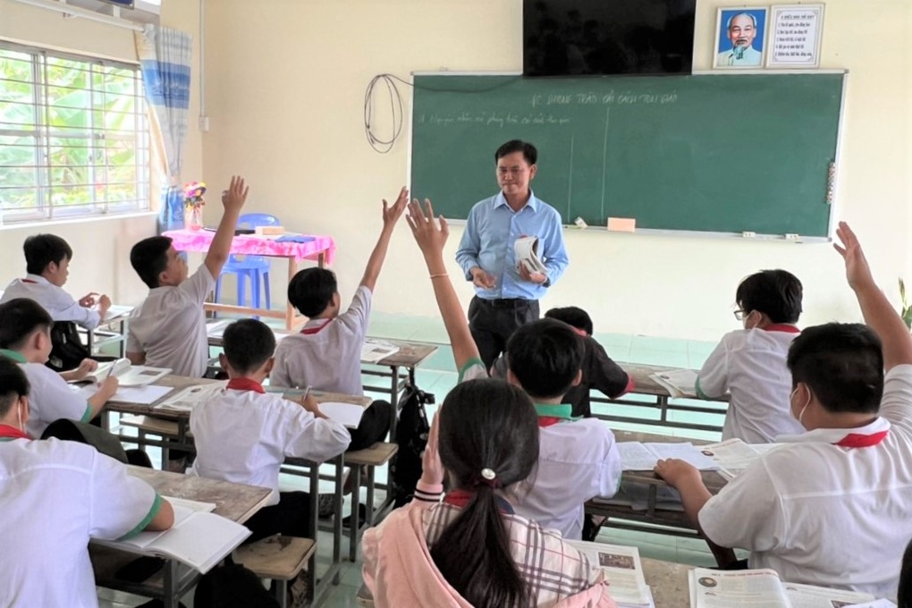 Cuộc sống khó khăn nhưng thầy Chạy quyết không chạy khỏi nghề - 2 Cuộc sống khó khăn nhưng thầy Chạy quyết không chạy khỏi nghề - 2