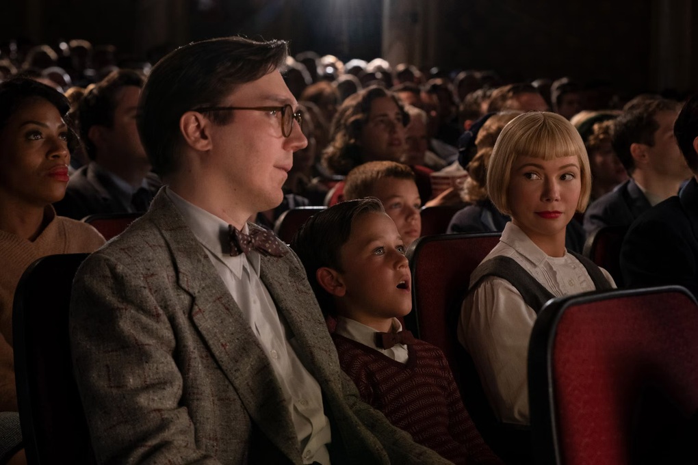 Sợ cha mẹ đau lòng, Steven Spielberg đi cả cuộc đời mới dám làm phim này... - 2 Sợ cha mẹ đau lòng, Steven Spielberg đi cả cuộc đời mới dám làm phim này... - 2