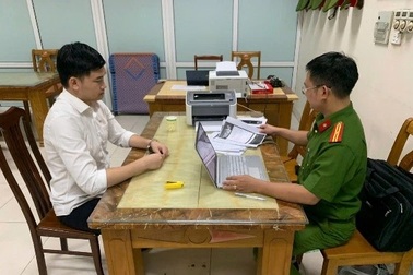 Cựu nhân viên ngân hàng lừa đảo 5 tỷ đồng để chơi game bài Poker