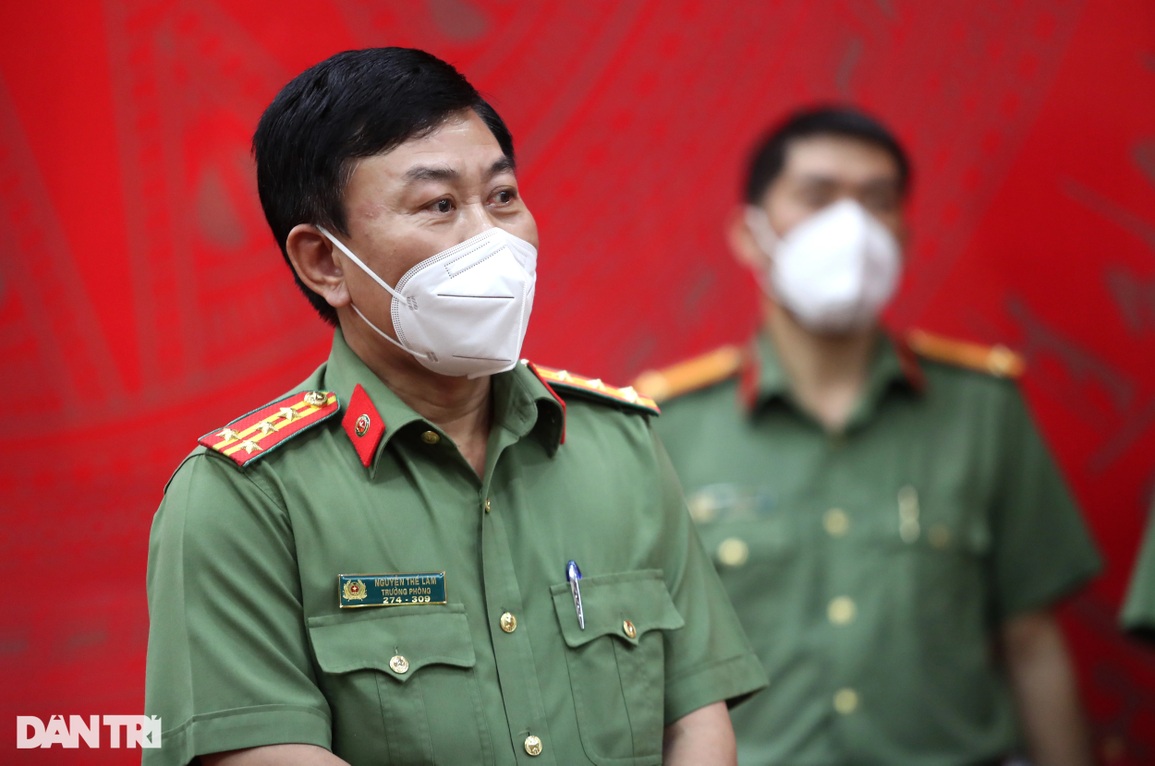 Trưởng ban Tuyên giáo Trung ương thăm Công an TPHCM và gia đình chính sách - 4 Trưởng ban Tuyên giáo Trung ương thăm Công an TPHCM và gia đình chính sách - 4