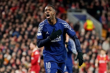 Ngôi sao người Pháp lập cột mốc ấn tượng trong ngày PSG đánh bại Liverpool
