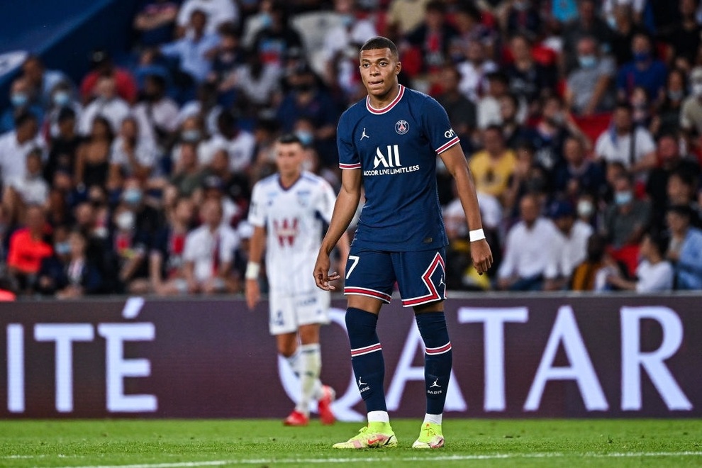 Vì sao Mbappe không sợ lời hăm dọa của PSG? - 3 Vì sao Mbappe không sợ lời hăm dọa của PSG? - 3