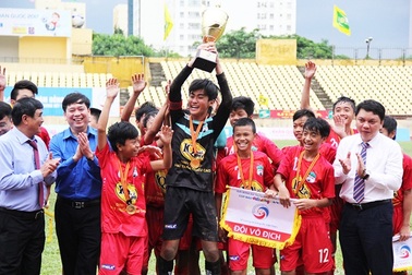 Dinh dưỡng là một phần chiến thuật để trẻ thành công như quán quân U13 VPMilk – HAGL – JMG”