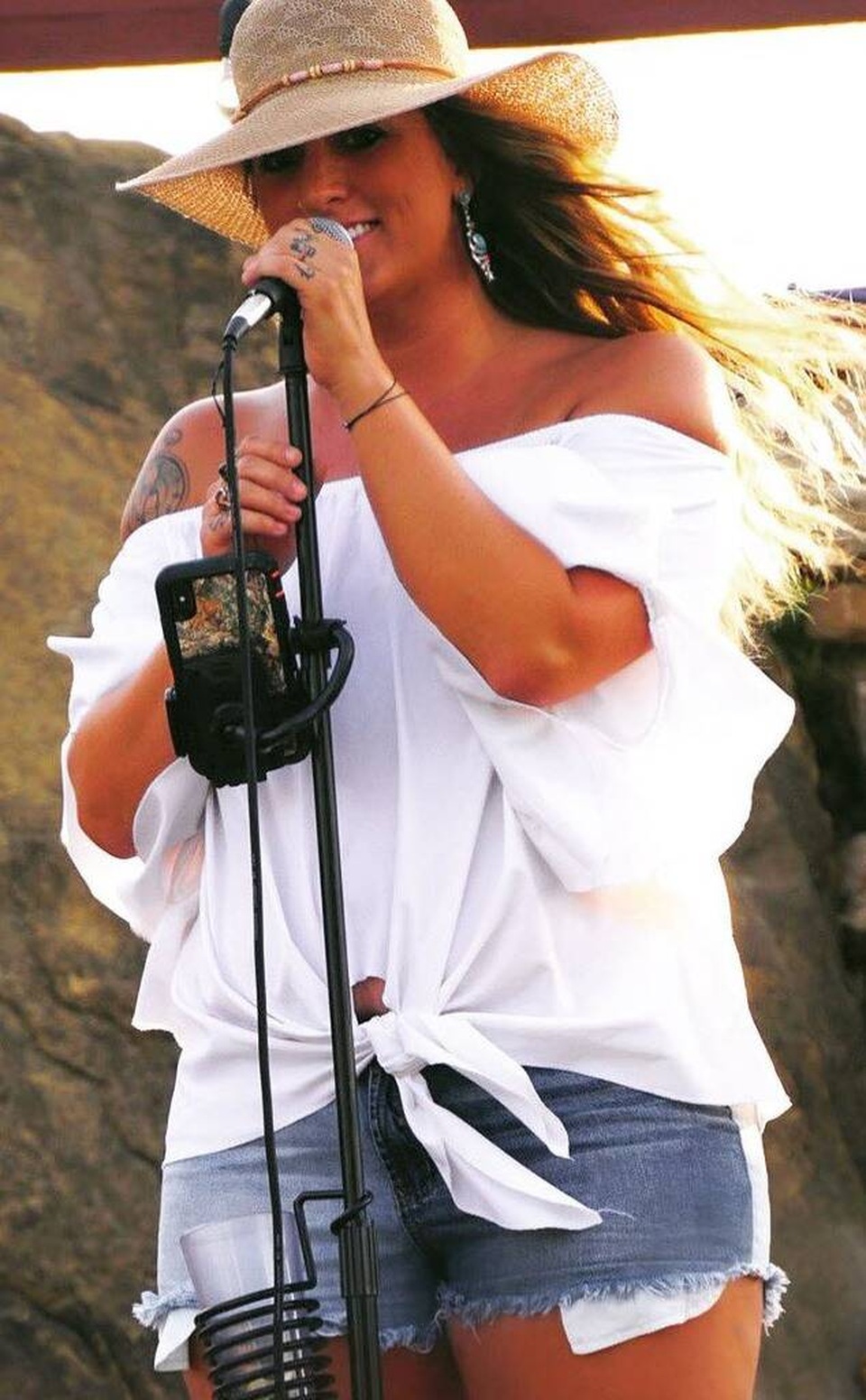 Ca sĩ xinh đẹp người Mỹ qua đời ở tuổi 33 - 3