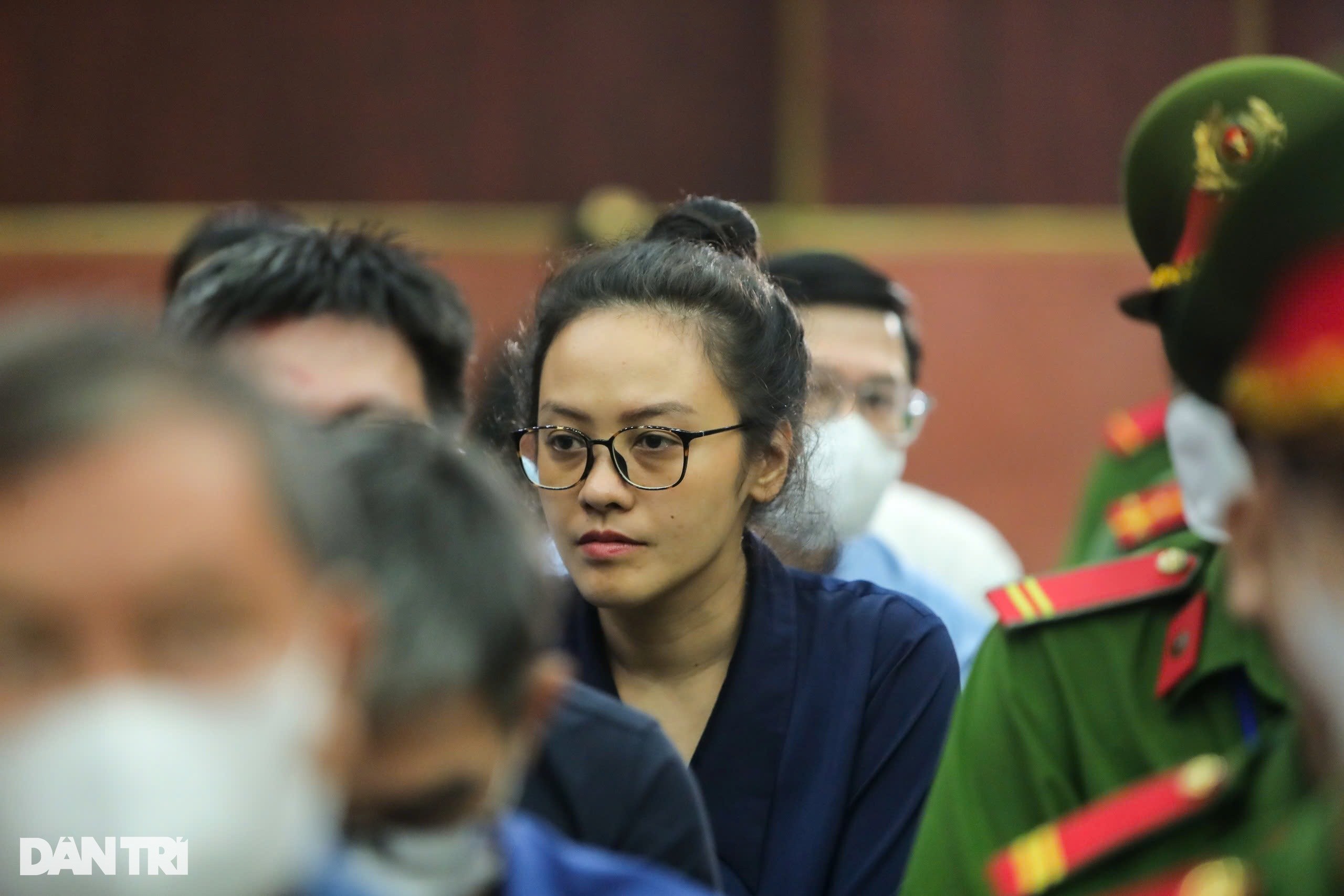 Bà Trương Mỹ Lan cần nộp lại bao nhiêu tiền để có thể thoát án tử hình? - 3 Bà Trương Mỹ Lan cần nộp lại bao nhiêu tiền để có thể thoát án tử hình? - 3