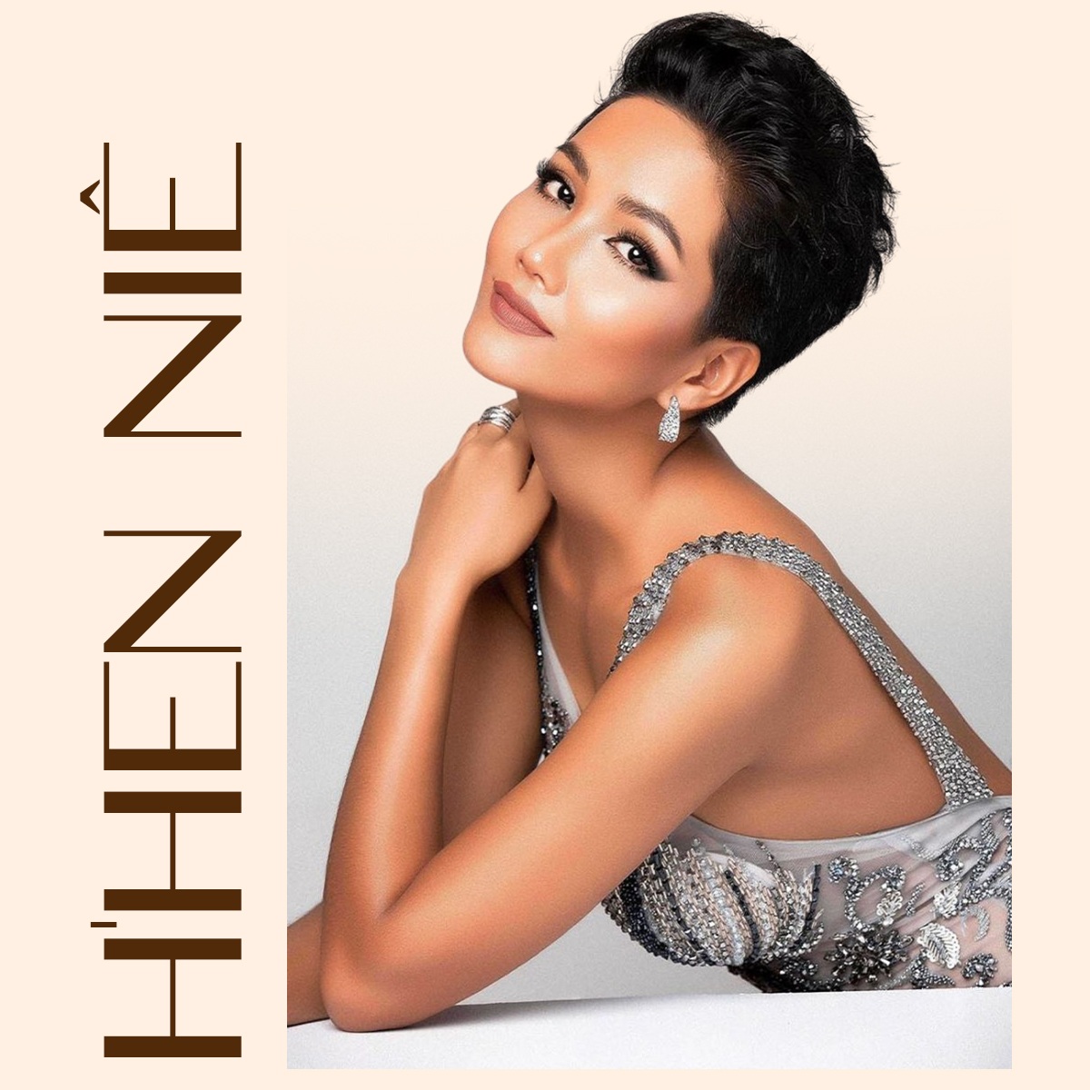 HHen Niê: Tôi muốn góp tiếng nói đấu tranh cho bình đẳng giới - 15 HHen Niê: Tôi muốn góp tiếng nói đấu tranh cho bình đẳng giới - 15