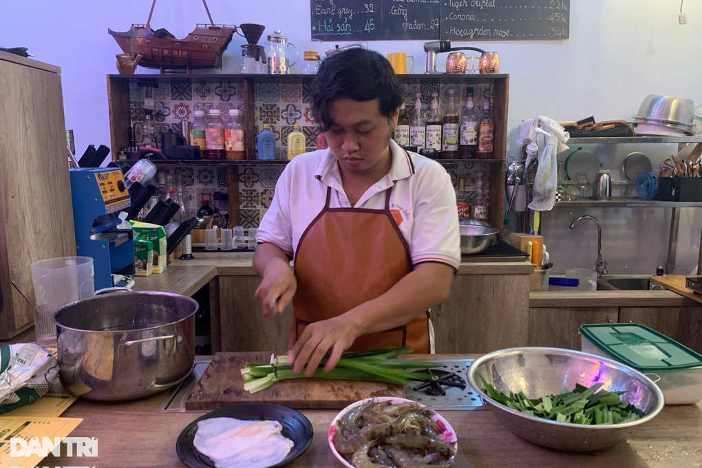Bán đất của mẹ để khởi nghiệp, hốt bạc nhờ trà sữa từ... tôm nướng - 3 Bán đất của mẹ để khởi nghiệp, hốt bạc nhờ trà sữa từ... tôm nướng - 3