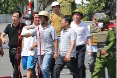 Khởi tố nguyên cán bộ trại giam nổ súng AK cướp vàng ở Huế