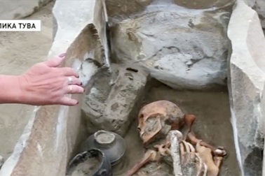 Xác ướp “người đẹp ngủ” còn nguyên vẹn dưới hồ nước suốt 2000 năm